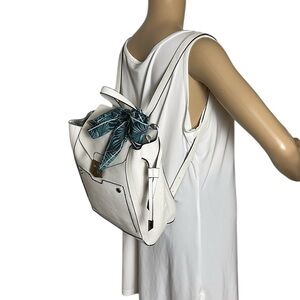 Steve Madden chunky white purse, backpack,like new!textured, academia,utility